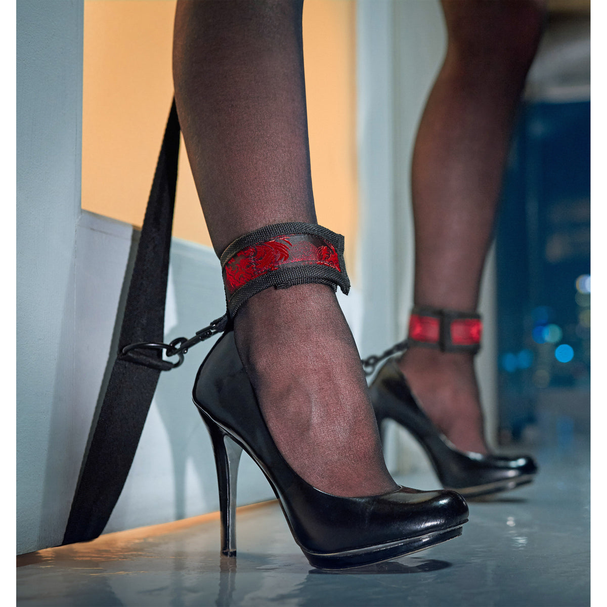 Scandal Over the Door Bondage Cross – restraints and cuffs, Metal (view 3)